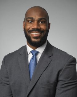 Headshot Image for Desmond Lites